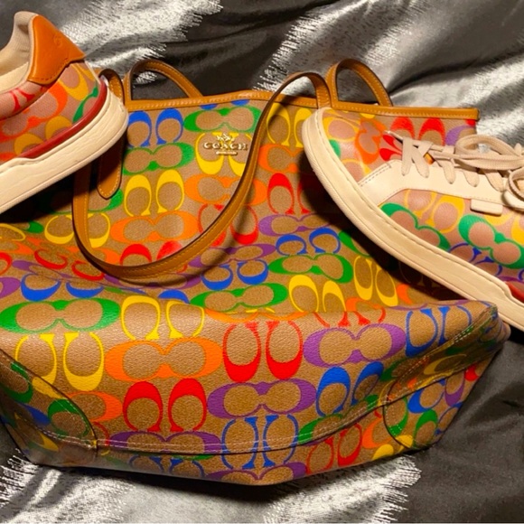 Coach Rainbow Purse & Shoes to Match- Like New - Picture 3 of 3